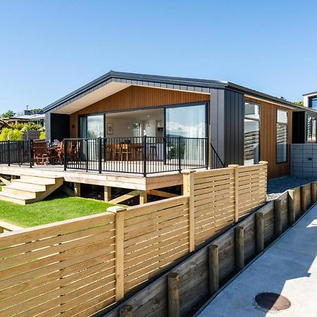 Lakeview Terrace - Taupo Holiday Home Buitenkant foto