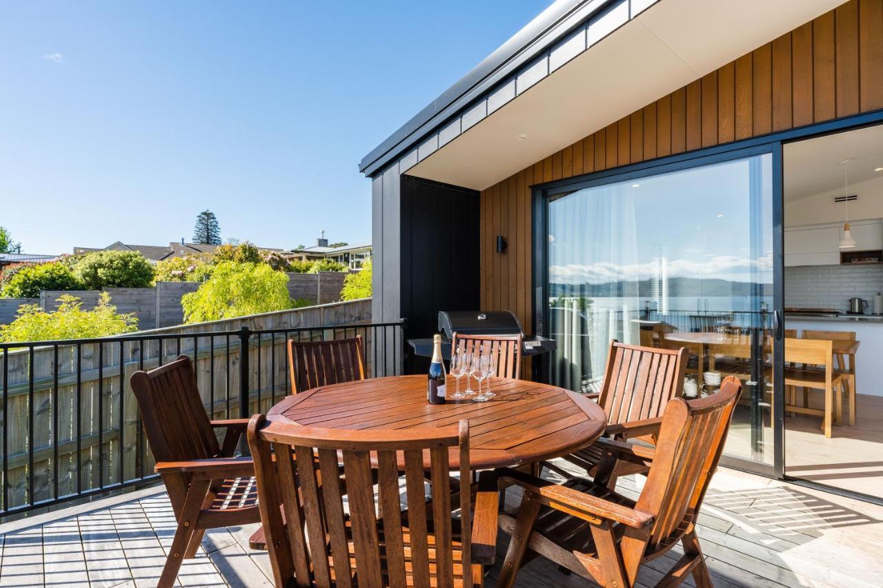 Lakeview Terrace - Taupo Holiday Home Buitenkant foto
